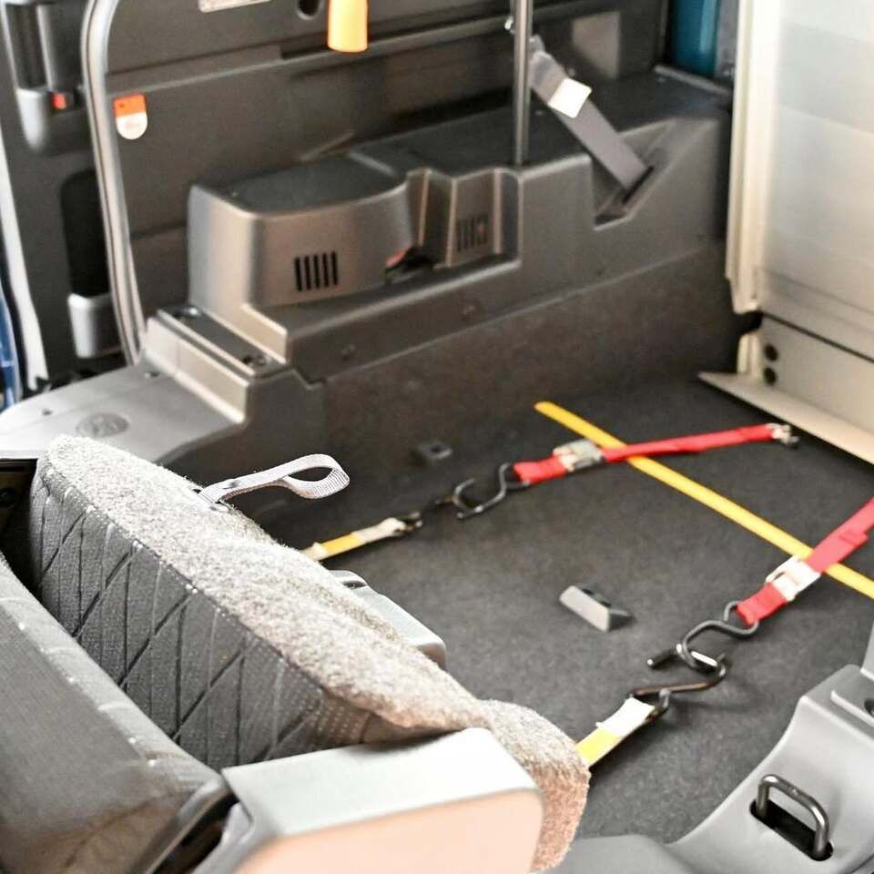 送迎車両買い換え：ダイハツ アトレー スローパー