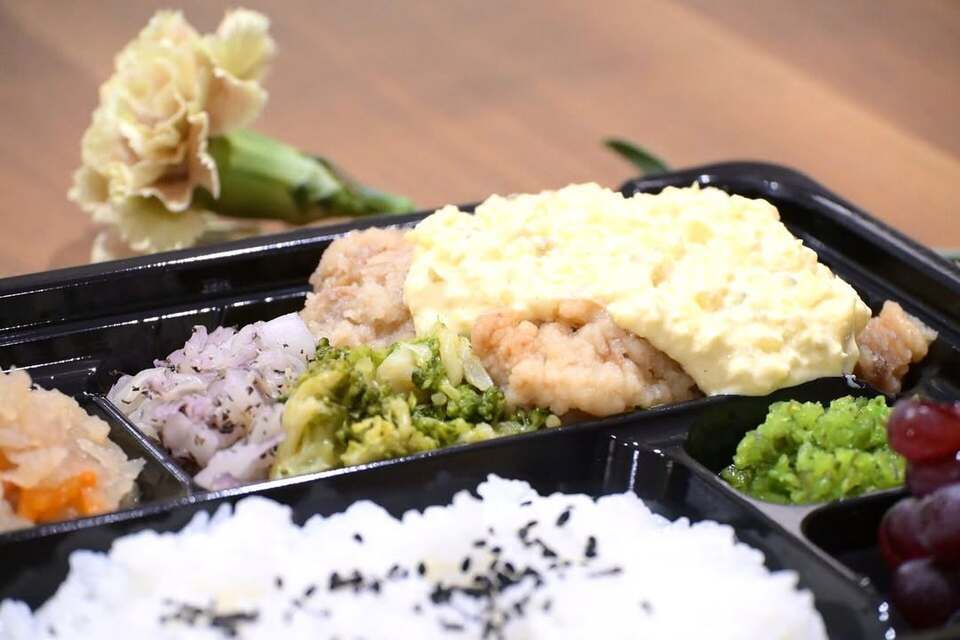 駅弁シリーズ:名古屋駅チキン南蛮弁当