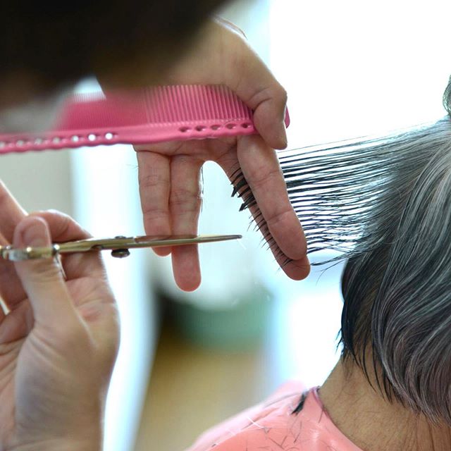 ヘアーカットのできる職員‍♀️